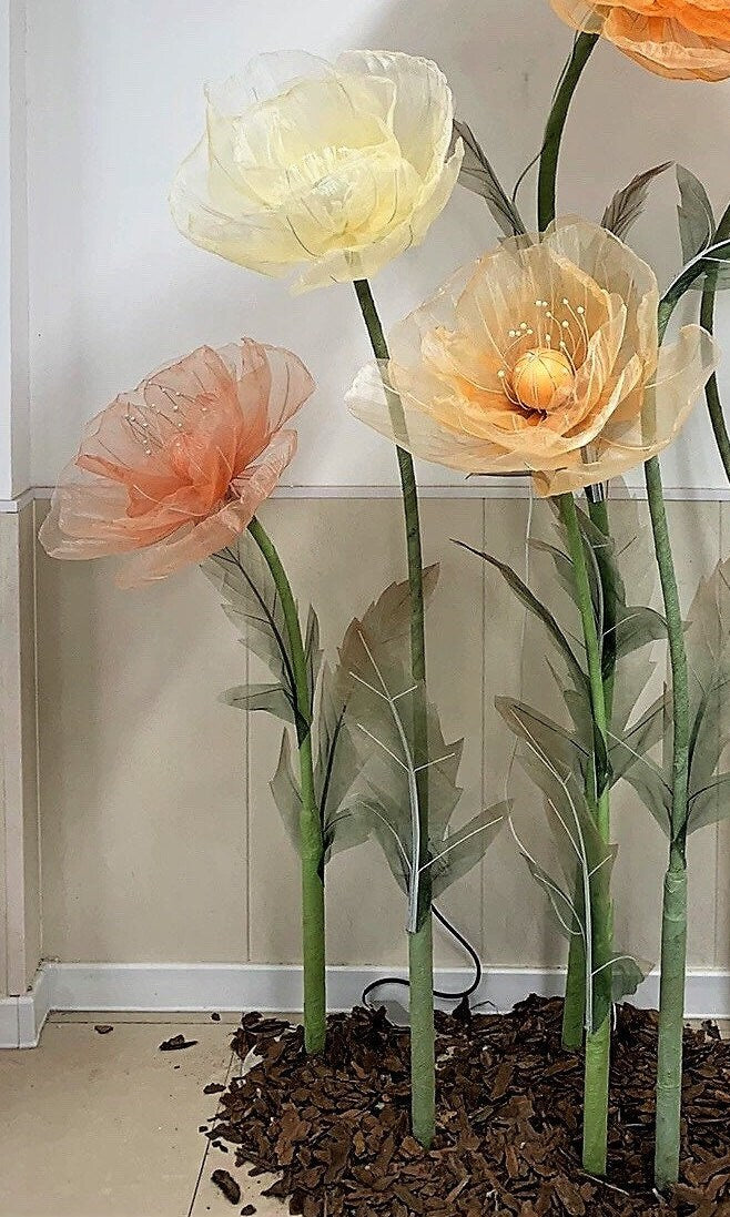 Giant Blooms 23OGF18 Organza Poppies