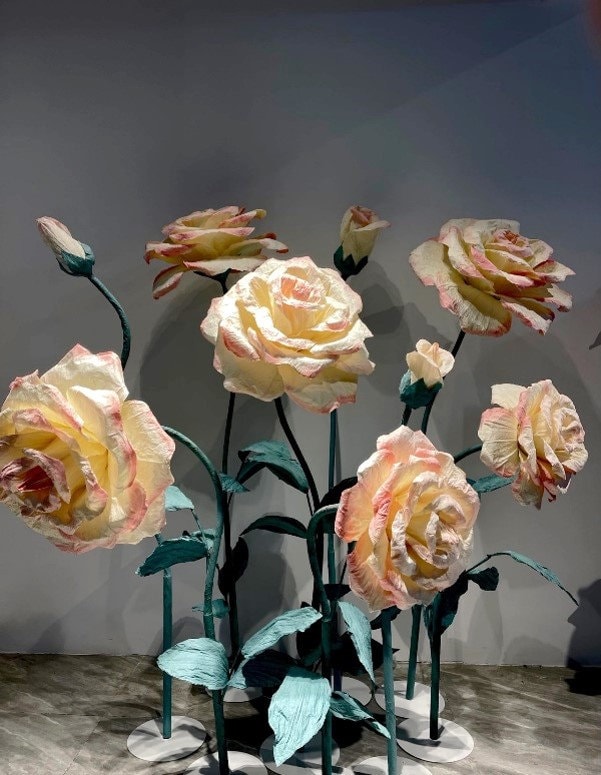Giant Blooms 23PGF25 Paper Roses – GIANT BLOOMS